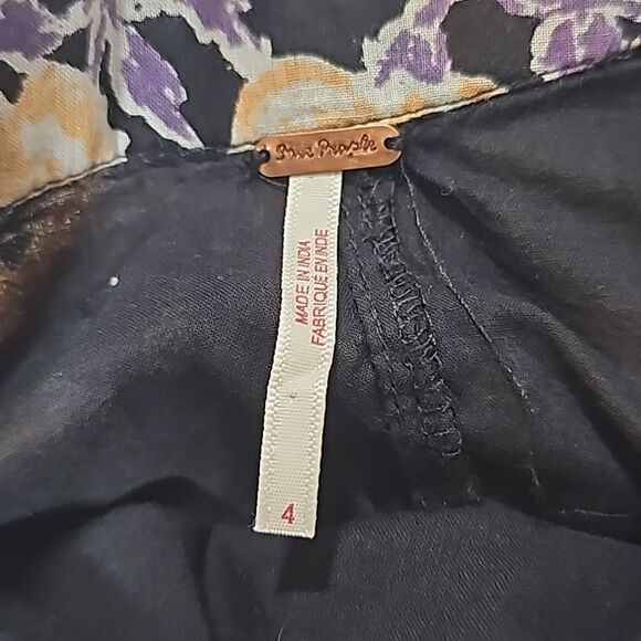 Free People -1912 End of The Island Floral Skirt Black Combo Women's size‎ 4 - Picture 5 of 10